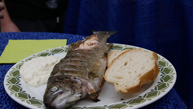 Forelle, frisch vom Grill, eine Delikatesse Foto: Manja von Nida
