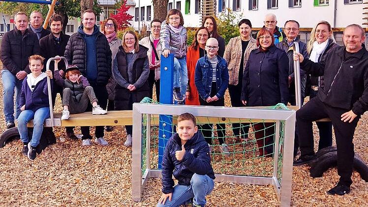 An der Lucas-Cranach-Grundschule herrscht gro&szlig;e Freue &uuml;ber neue, gesponserte Pausenger&auml;te.