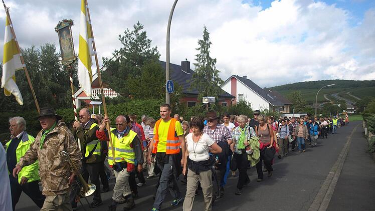 Die Wallfahrer aus Oerlenbach. Foto: Stefan Geiger
