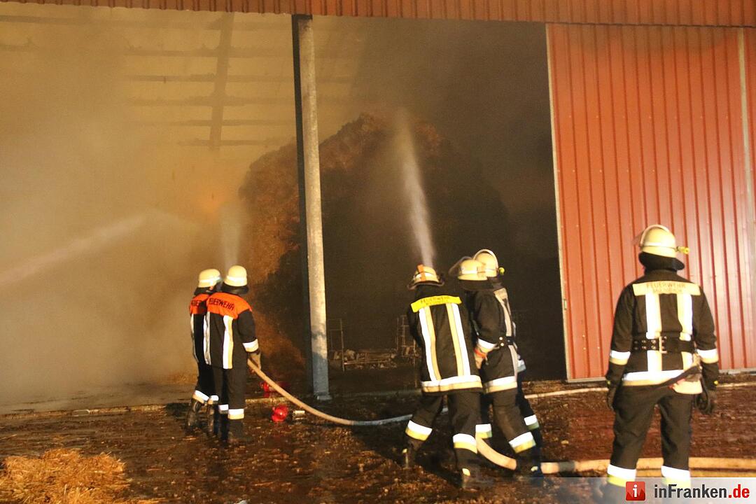 Großbrand zerstört Scheune in Herbartsdorf