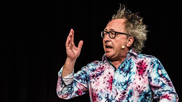 Impressionen von Urban Priols Gastspiel im ausverkauften Coburger Kongresshaus.Foto: Jochen Berger