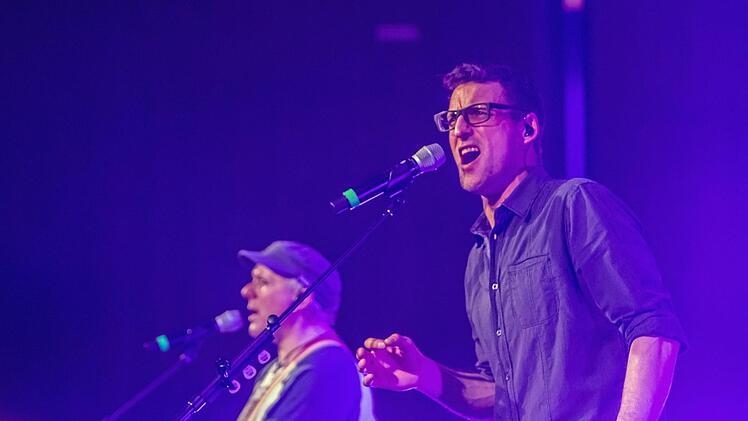 Beste Party-Stimmung herrschte im Kongresshaus bei der Show "I am from Austria".Foto Jochen Berger