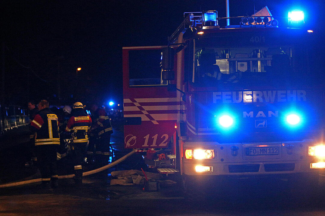 Im Bau befindliches Blockheizkraftwerk fängt Feuer