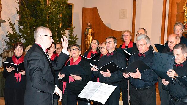 Der Folklorechor N&uuml;dlingen&mdash;Bad Kissingen  Foto: Arthur Stollberger