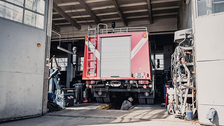 Feuerwehr Erlangen gerät auf Ukraine-Fahrt in Not - in Polen erfährt sie unerwartete Hilfe