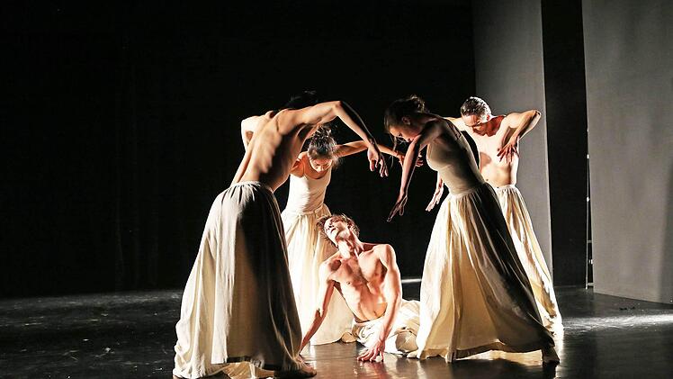 Szene aus Po-Sheng Yehs Choreografie "Soul'd out"