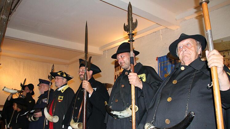 Die Nachtwächter gaben sich in Bad Rodach ein Stelldichein. Foto: Bettina Knauth