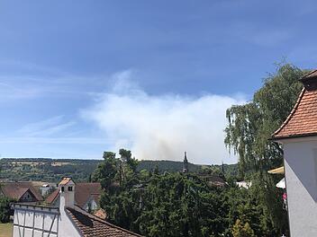 Von seinem Fenster aus hat der Hammelburger Daniel Wolf den Brand auf dem Truppenübungsplatz fotografiert.