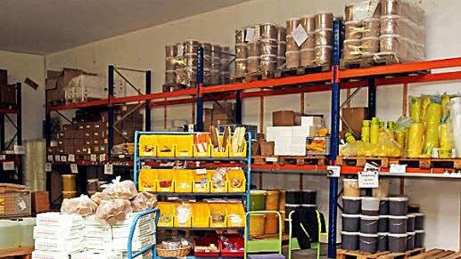 Blick in das umfangreiche Lager