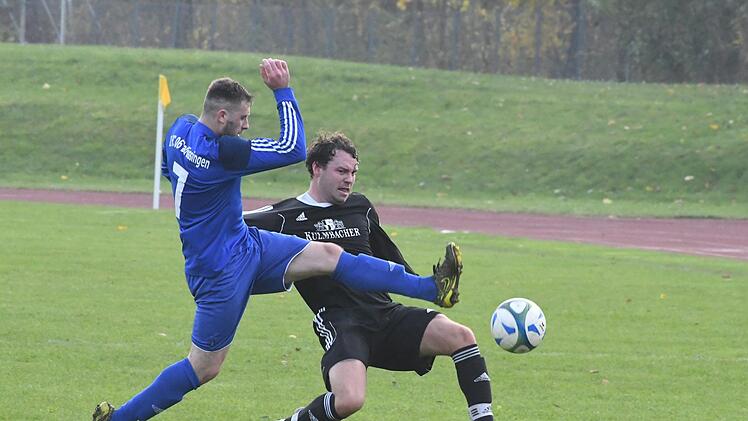Ruslan Zhyvka (links) ist mit seinem FC 06 gegen den TSV Forst gefordert, w&auml;hrend der Riedenberger Patrick Barthelmes (rechts) zu Hause gegen Tabellennachbarn Unterspiesheim k&auml;mpft. Hopf