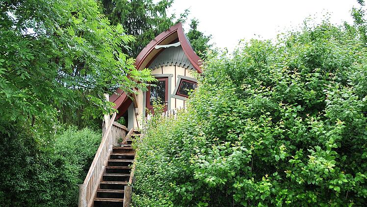 Das Schäferwagenhotel Sulzfeld lädt zu gemütlichen und abenteuerlichen Erlebnissen ein, auch wenn das Wetter ungemütlich ist.