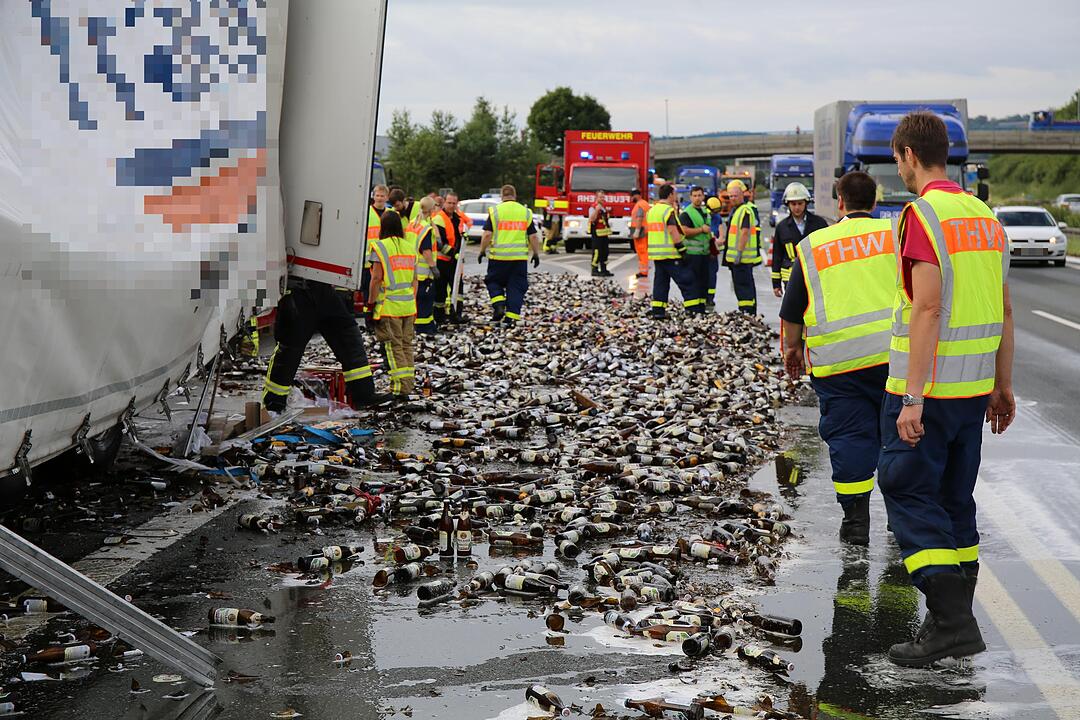 Bierflaschenchaos auf der A9