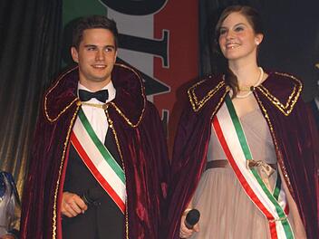 Das MCC-Prinzenpaar: Seine Tollität Maximilian I. und Ihre Lieblichkeit Andrea I. Foto: Jürgen Rittmeier