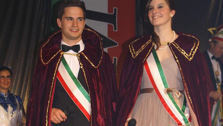 Das MCC-Prinzenpaar: Seine Tollität Maximilian I. und Ihre Lieblichkeit Andrea I. Foto: Jürgen Rittmeier