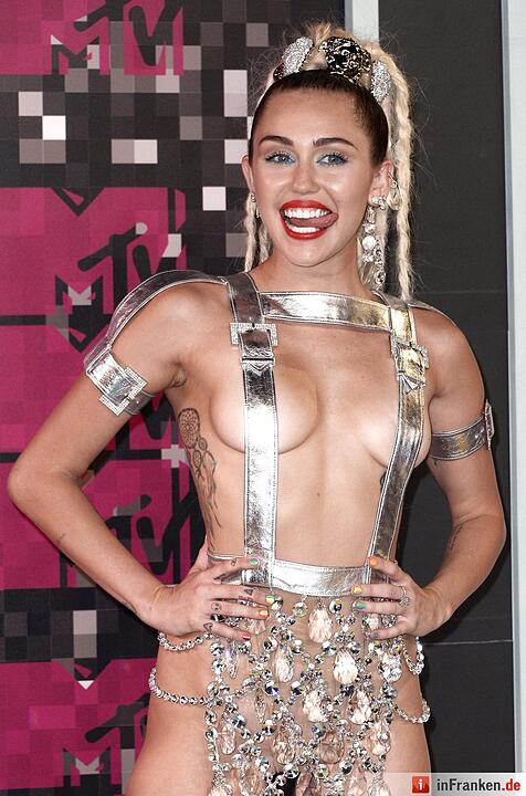 Red Carpet -MTV Video Music Awards 2015
