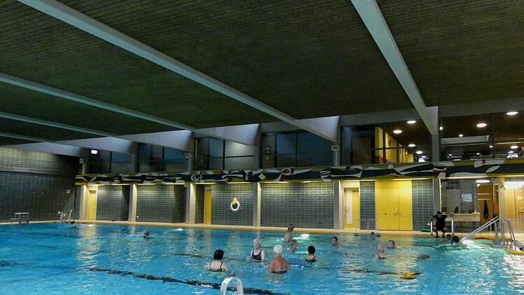 Das Zeiler Hallenbad ist Geschichte - die Schwimmer müssen sich nach Alternativen umsehen. Archivfoto: Christian Licha
