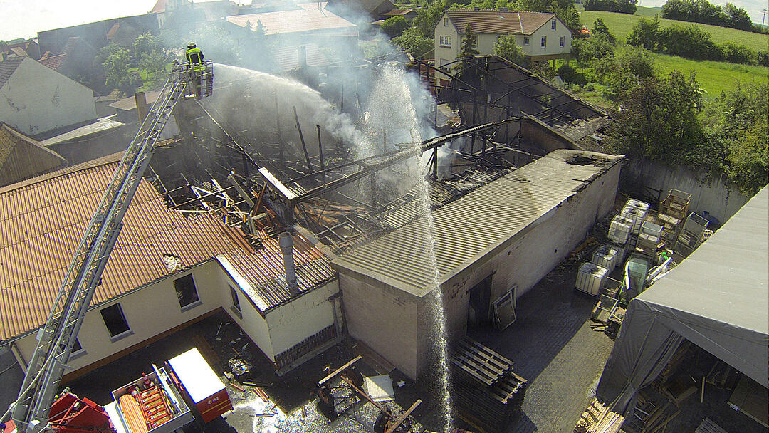 Gro&szlig;brand in Schreinerei