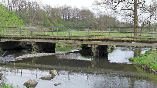 Die Sanierung der Hummendorfer Brücke soll 2018 in Angriff genommen werden. Foto: BR-Archiv