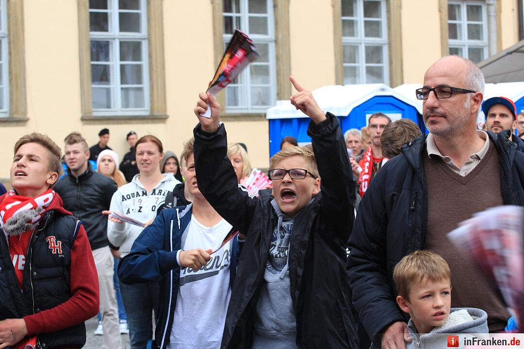 Bilder vom Public Viewing am Bamberger Maxplatz Teil 2