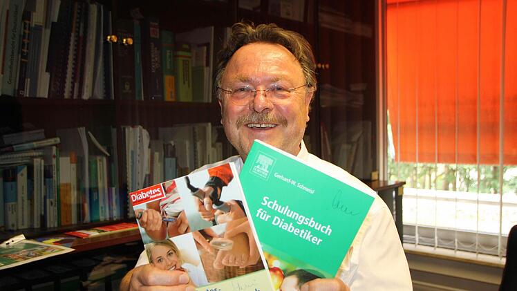 Wissenschaftliche Veröffentlichungen und seine Bücher sind aus Schmeisls Sicht immer auch Werbung für den Standort.