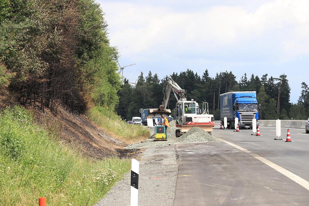 Busunglück auf der A9: Die Unfallstelle am Tag nach der Katastrophe