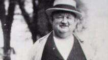 Der Maler Christian Schulz  -  ein beliebtes Neustadter Original Repro: Dieter Seyfarth