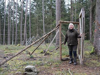 Der Zugang zum Arboretum ist für Hunde tabu. Darum bittet Stadtförsterin Carmen Hombach.