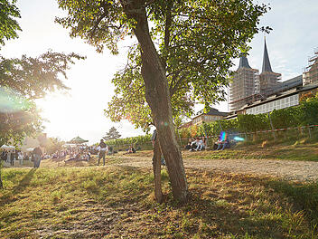 Bamberg: Stadt l&auml;dt zu Federwei&szlig;erfest am Michaelberg ein - Erl&ouml;se kommen Kirchensanierung zu Gute
