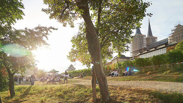 Bamberg: Stadt l&auml;dt zu Federwei&szlig;erfest am Michaelberg ein - Erl&ouml;se kommen Kirchensanierung zu Gute