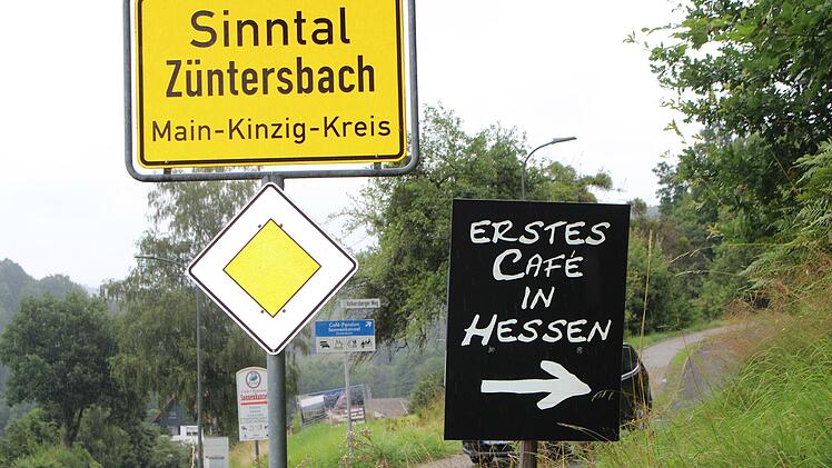 Von der bayerischen Seite aus ist die Sonnenkanzel das erste Café in Hessen. Foto: Julia Raab