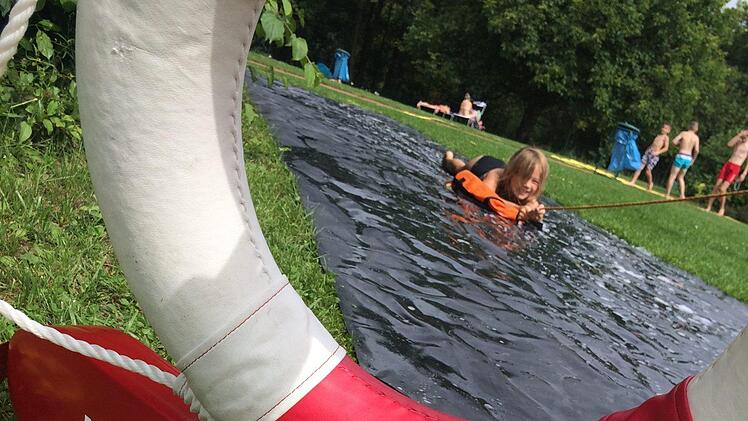 Die Michelauer Wasserwacht blickte auf ein arbeitsreiches Jahr zurück.  Foto: privat