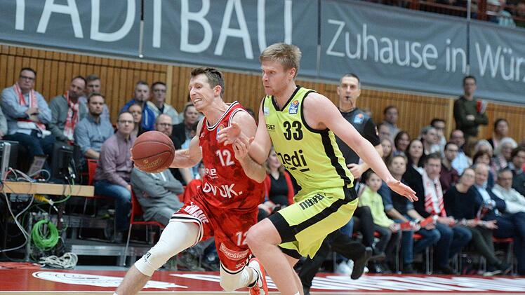 Der Würzburger Skyler Bowlin (links) gegen Evan Bruinsma. Foto: Peter Mularczyk