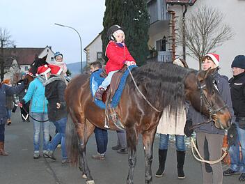 Theresa Bauer hoch zu Ross