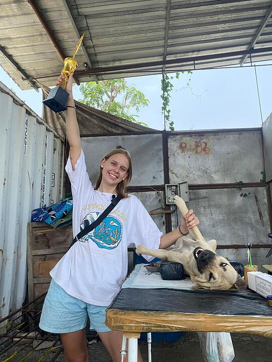 Eileen aus Franken (20) wandert aus, um Hunde zu retten - dann folgen Morddrohungen