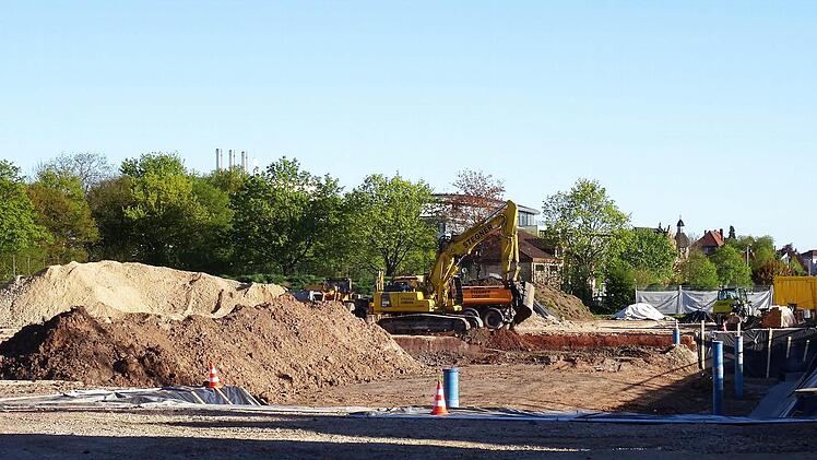 So präsentierte sich die Baustelle der neuen Angersporthalle in Coburg Anfang Mai 2016Foto: Jochen Berger