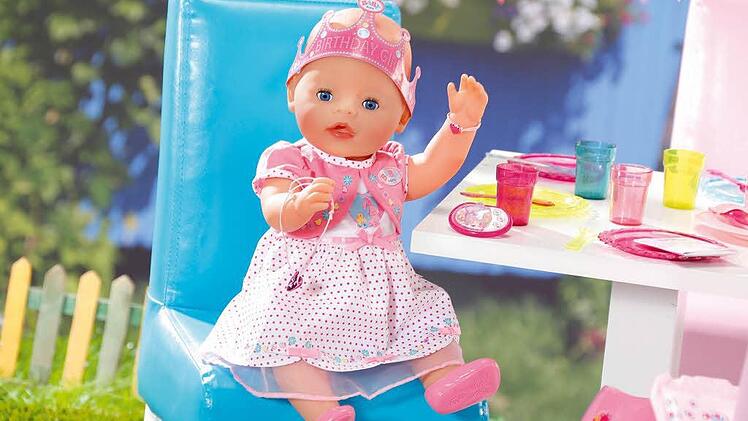 Deutschlands meistverkaufte Babypuppe, Baby Born von Zapf Creation, wird in diesem Jahr 25 Jahre alt. Foto: Nicole Stadtm&uuml;ller