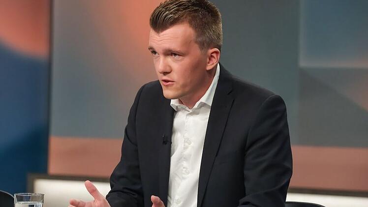 Luca Piwodda &auml;rgerte sich bei "Hart aber fair" &uuml;ber die etablierten Parteien.