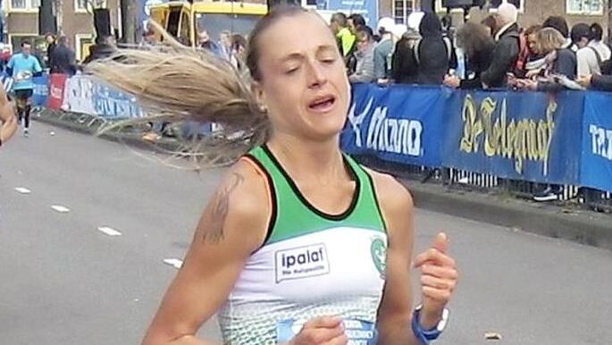 Sandra Haderlein vom SC Kemmern absolvierte den Amsterdam Marathon in der Top-Zeit von 2:50:12 Stunden.  Fotos: Jochen Brosig