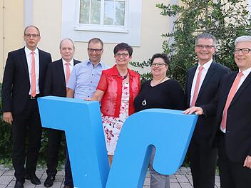 Sind mit der Bilanz im Jahr der Fusion zufrieden (von links): Vorstandssprecher Rainer Geis, Vorstand Roland Knoll, Aufsichtsrat Volker Roth, Aufsichtsrätin Paula Vogler, Aufsichtsrätin Bianka Köth, Vorstand Michael Kaiser und Vorstand Jürgen Klubertanz. Beatrix Lieb