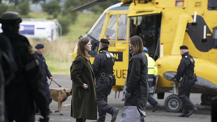 DCI Amy Silva (Suranne Jones, rechts) und Kirsten Longacre (Rose Leslie) sind mehr als nur Kolleginnen.
