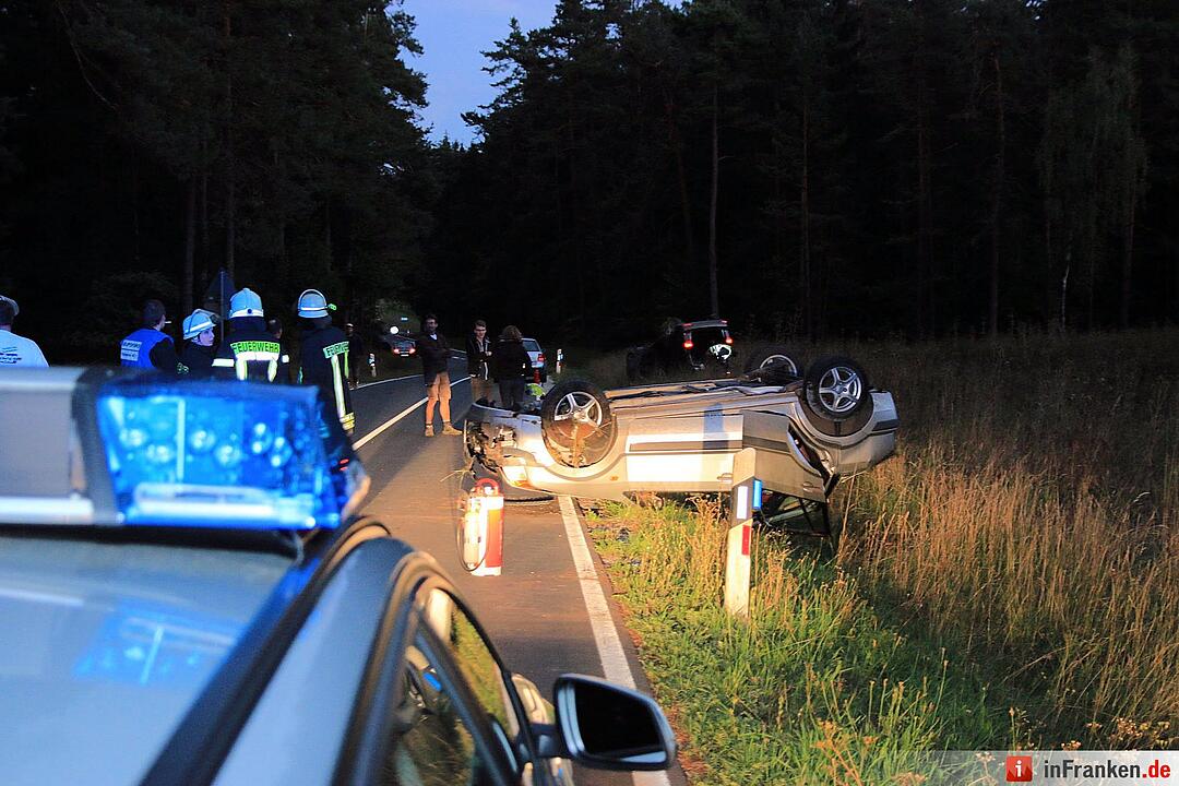 Unfall im Kreis Bamberg: Autos kollidieren bei Könisgfeld