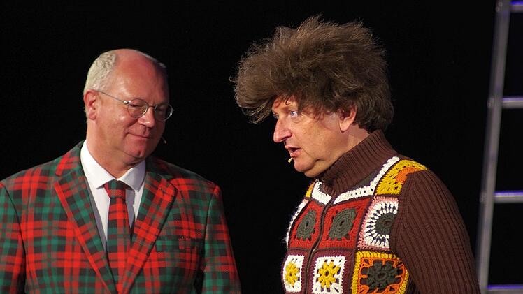 Heißmann und Rassau bei ihrem Auftritt, ein amüsanten Sammelsurium aus Sketchen, Slapstick und Witzen.
