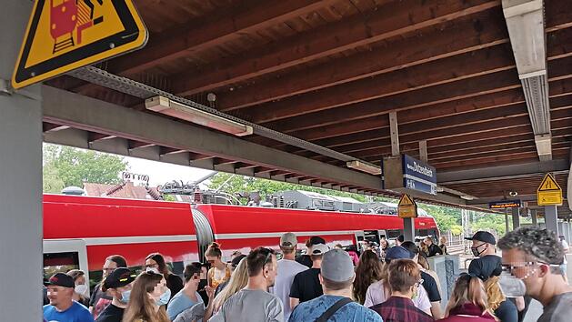 Rock im Park und Erlanger Bergkirchweih sorgten 2022 f&uuml;r &uuml;berf&uuml;llte Z&uuml;ge