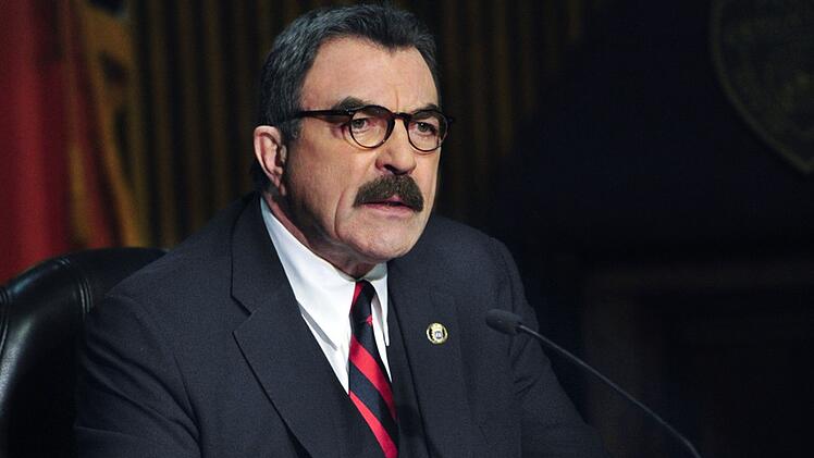 Inzwischen geh&ouml;rt Selleck wieder zu den gr&ouml;&szlig;ten (US-)Serienstars. In der Krimiserie "Blue Bloods" spielte er bis 2024 den New Yorker Polizeichef und Familienvater Frank Reagan (Bild).