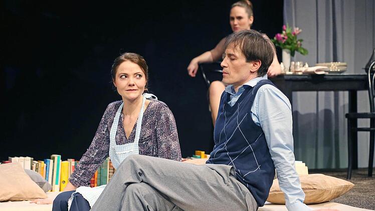 "Der Vorname": Szene aus der Coburger Erstaufführung im Theater in der Reithalle.Foto: Henning Rosenbusch