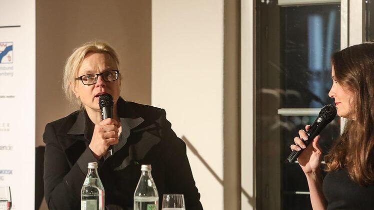 Karen Duve (links) und Tanja Kinkel Foto: Barbara Herbst