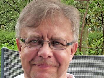 Siegfried Grampp wird am 9. Mai um 19 Uhr im evangelischen Gemeindezentrum Neuenmarkt sein Buch vorstellen.  Foto: Werner Reißaus