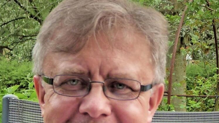Siegfried Grampp wird am 9. Mai um 19 Uhr im evangelischen Gemeindezentrum Neuenmarkt sein Buch vorstellen.  Foto: Werner Reißaus
