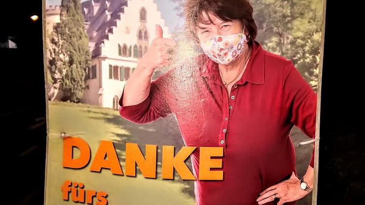 "Danke fürs Tragen": Mit diesem Slogan wirbt eine Plakat-Aktion in der Region Coburg.Foto: Jochen Berger