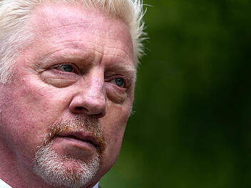 Boris Becker: Er drückt den Notfallknopf mehrmals